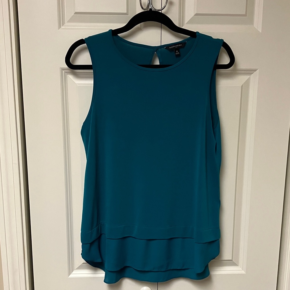 Banana Republic GREEN Layered Sleeveless Top